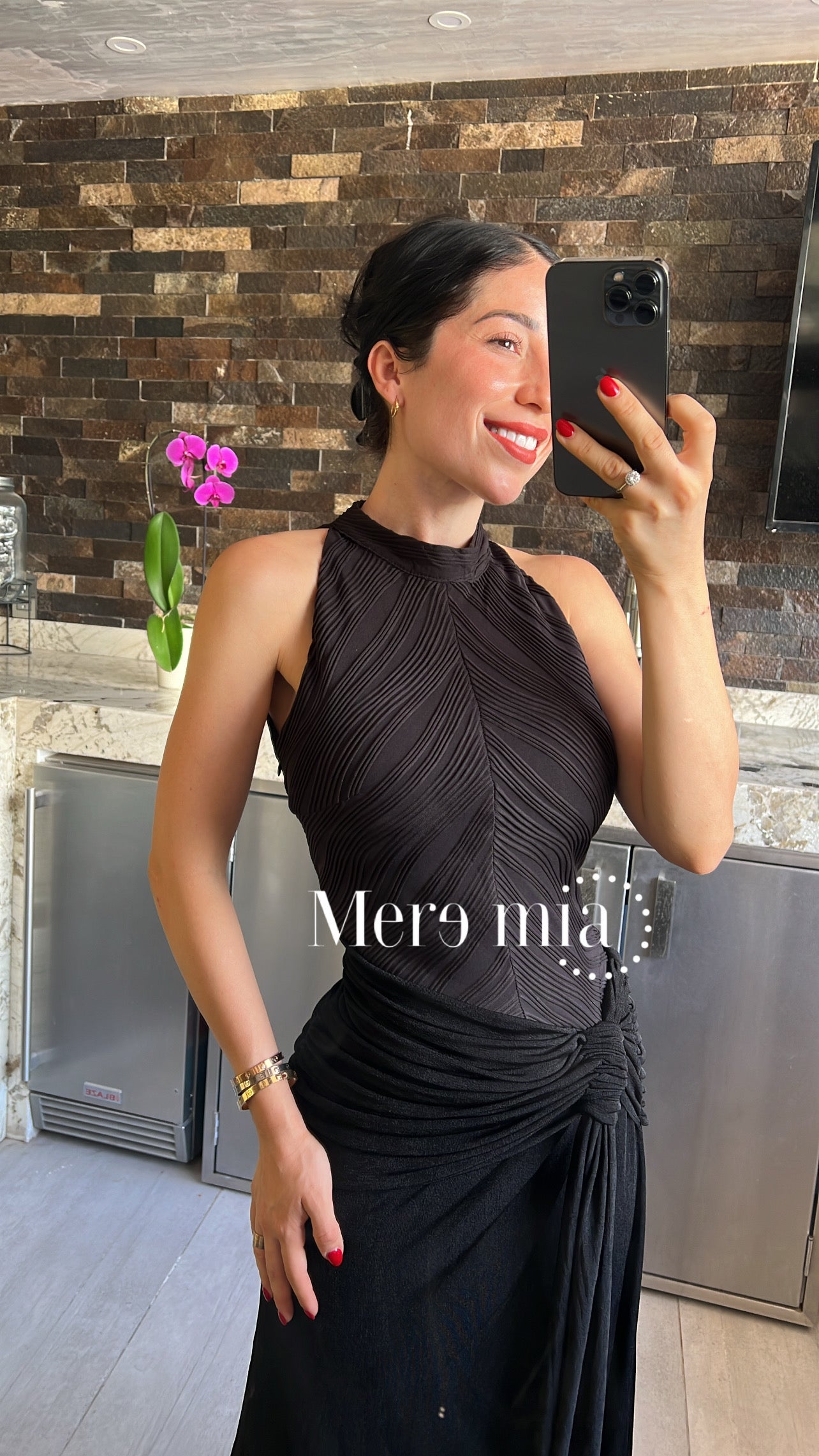 Vestido broche lado
