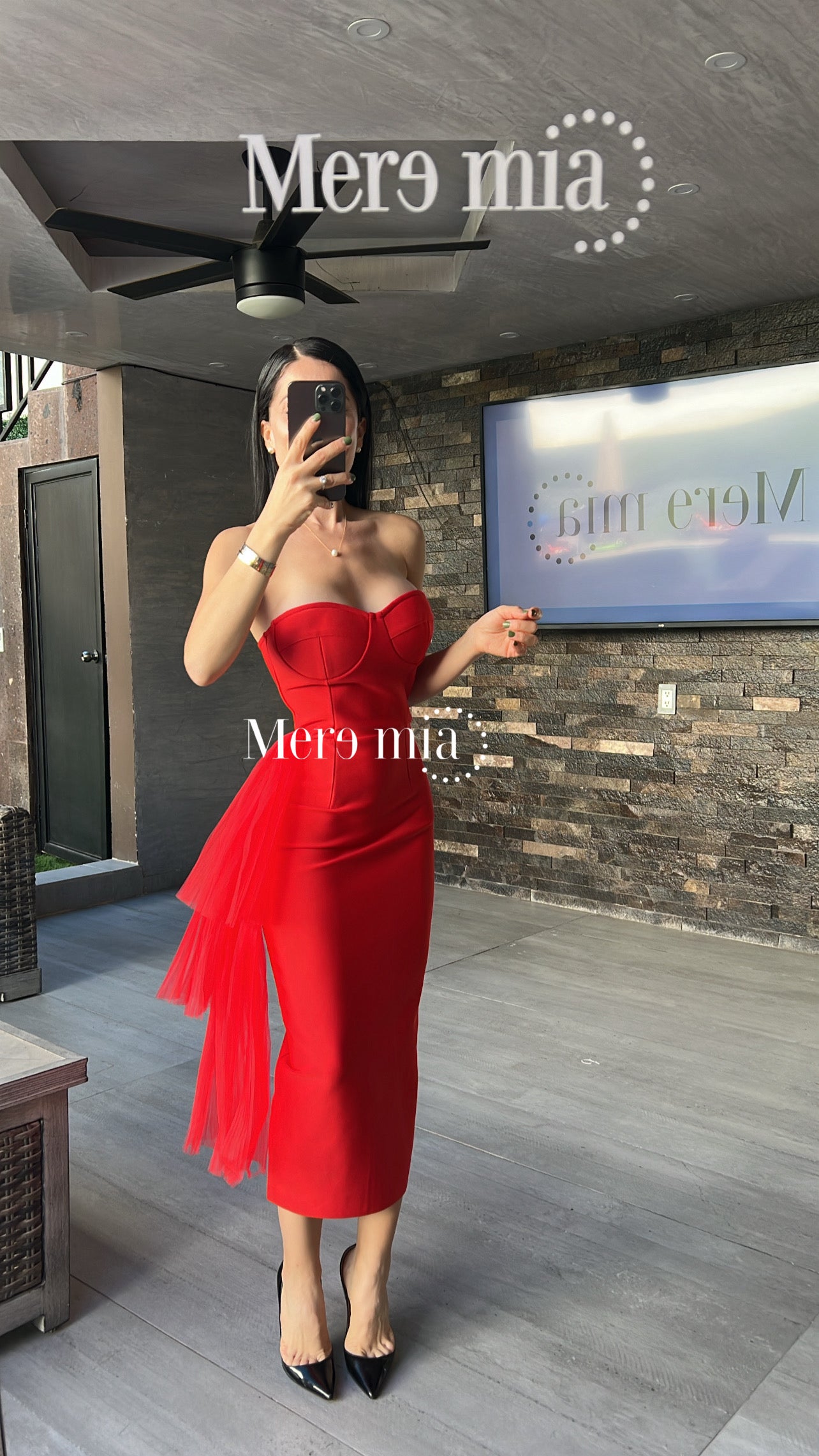 Vestido strapples tul rojo