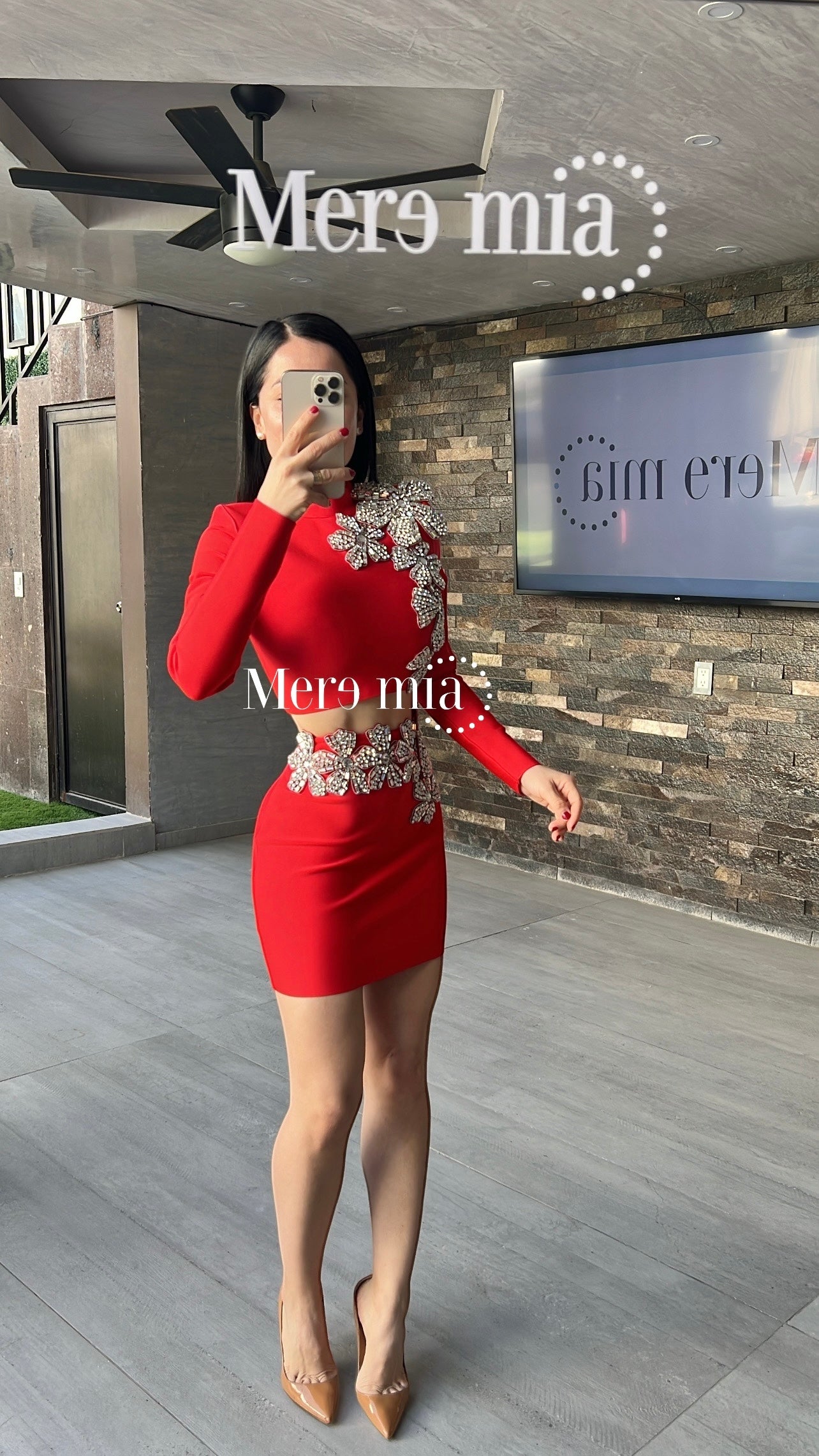 Conjunto rojo flores