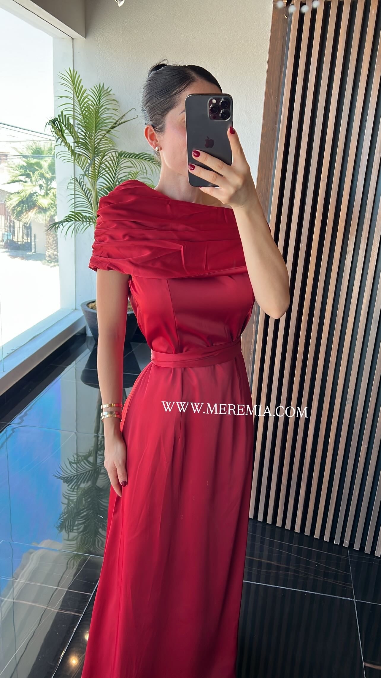 Vestido listo satin olan arriba