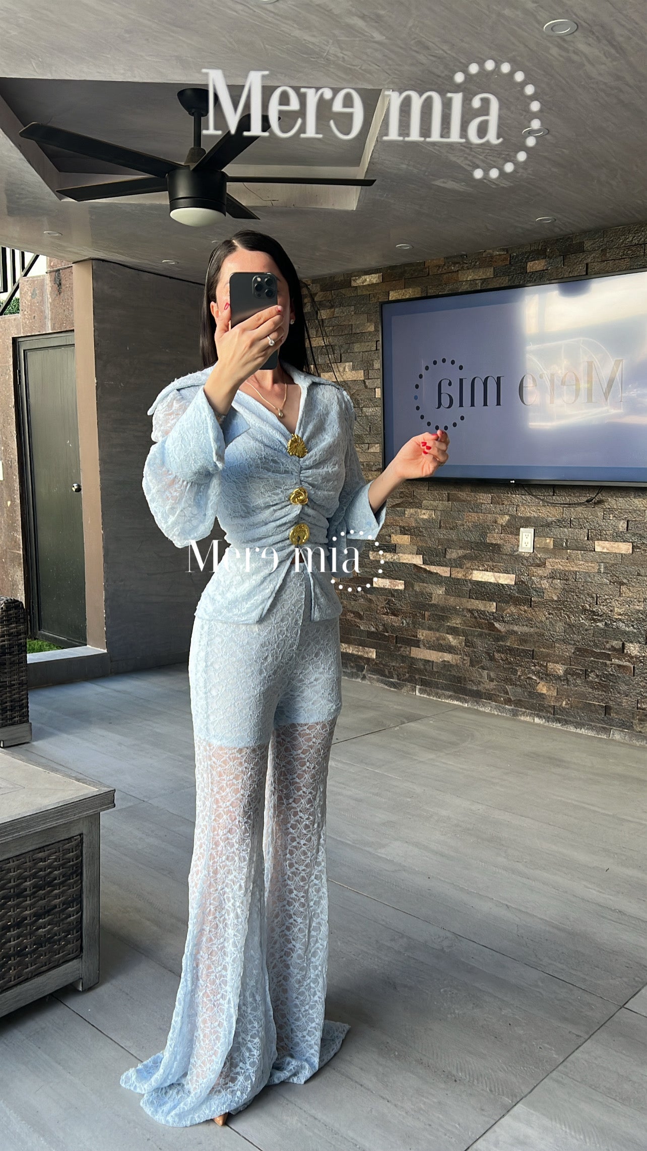 Conjunto encaje pantalón cuello