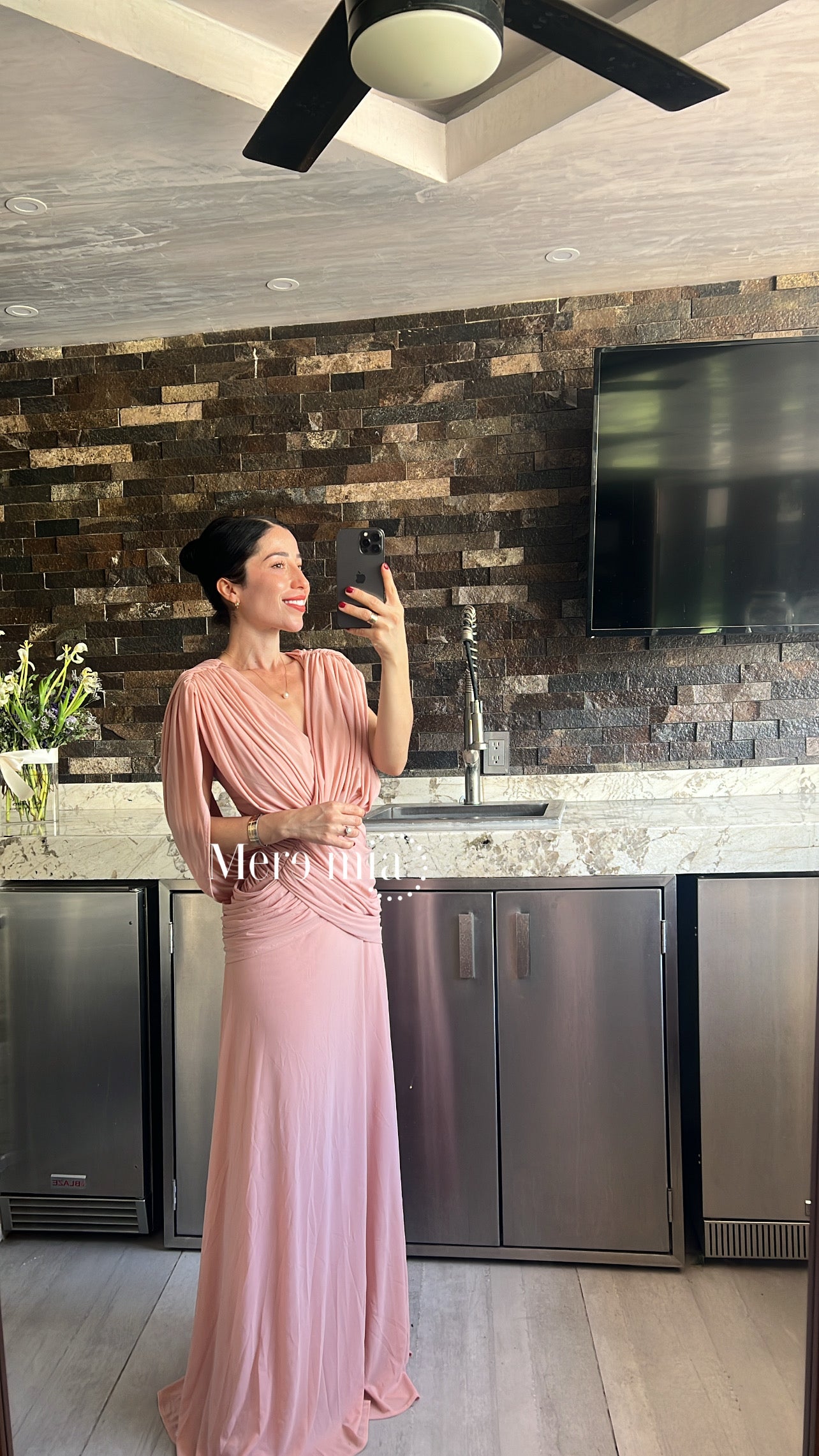 Vestido largo drapeado escote v
