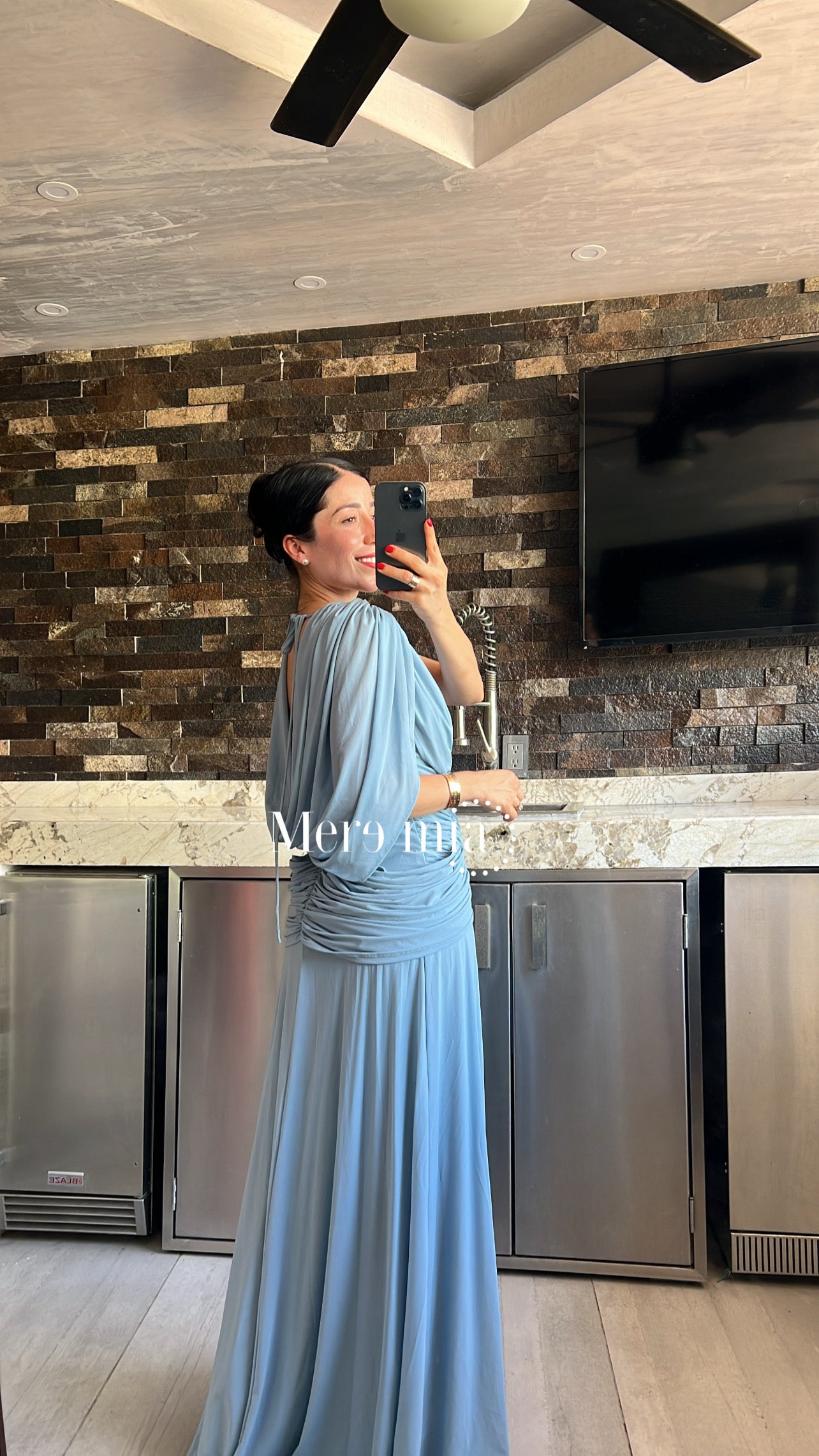 Vestido largo drapeado escote v