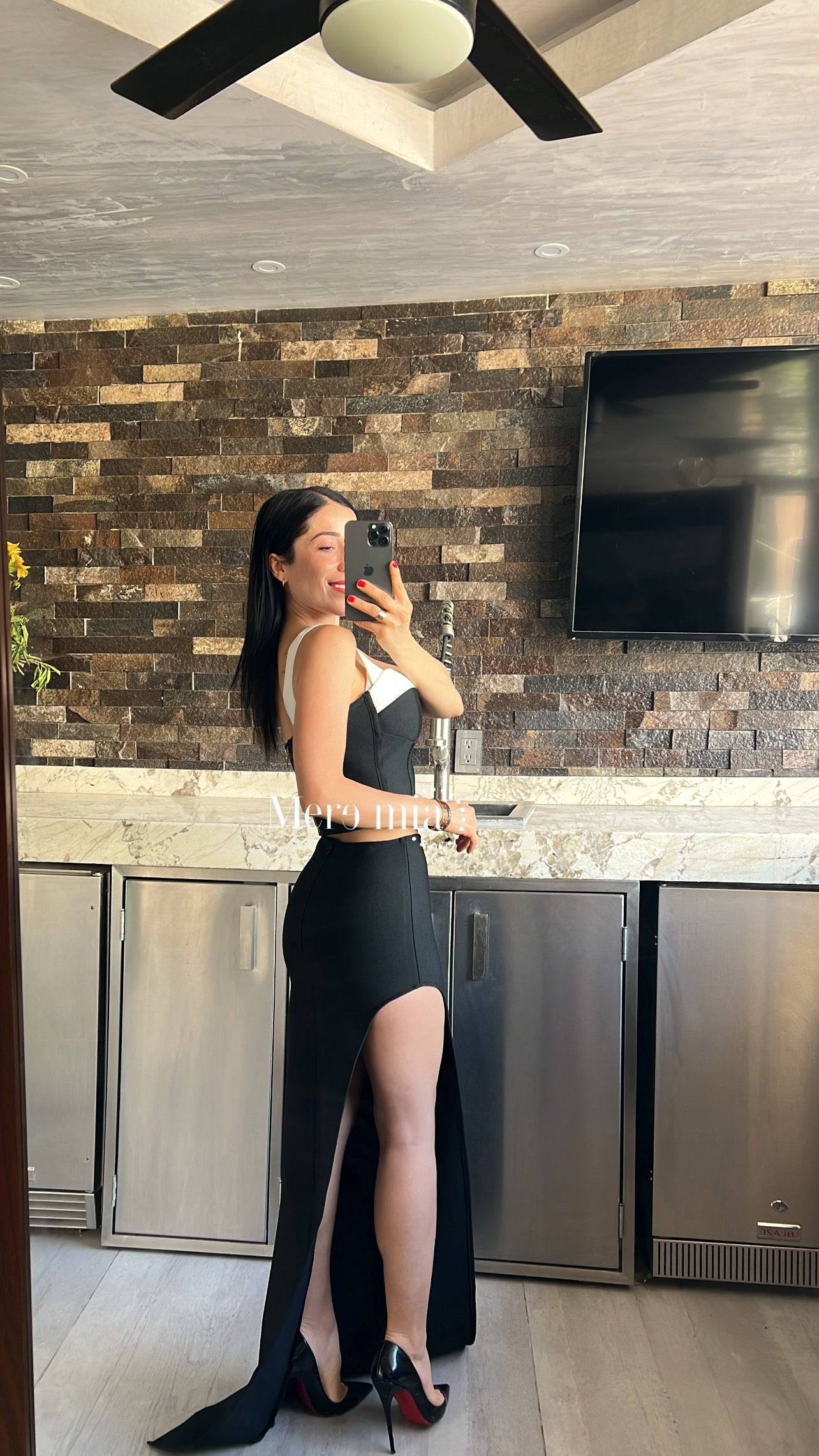 Conjunto negro cadena falda