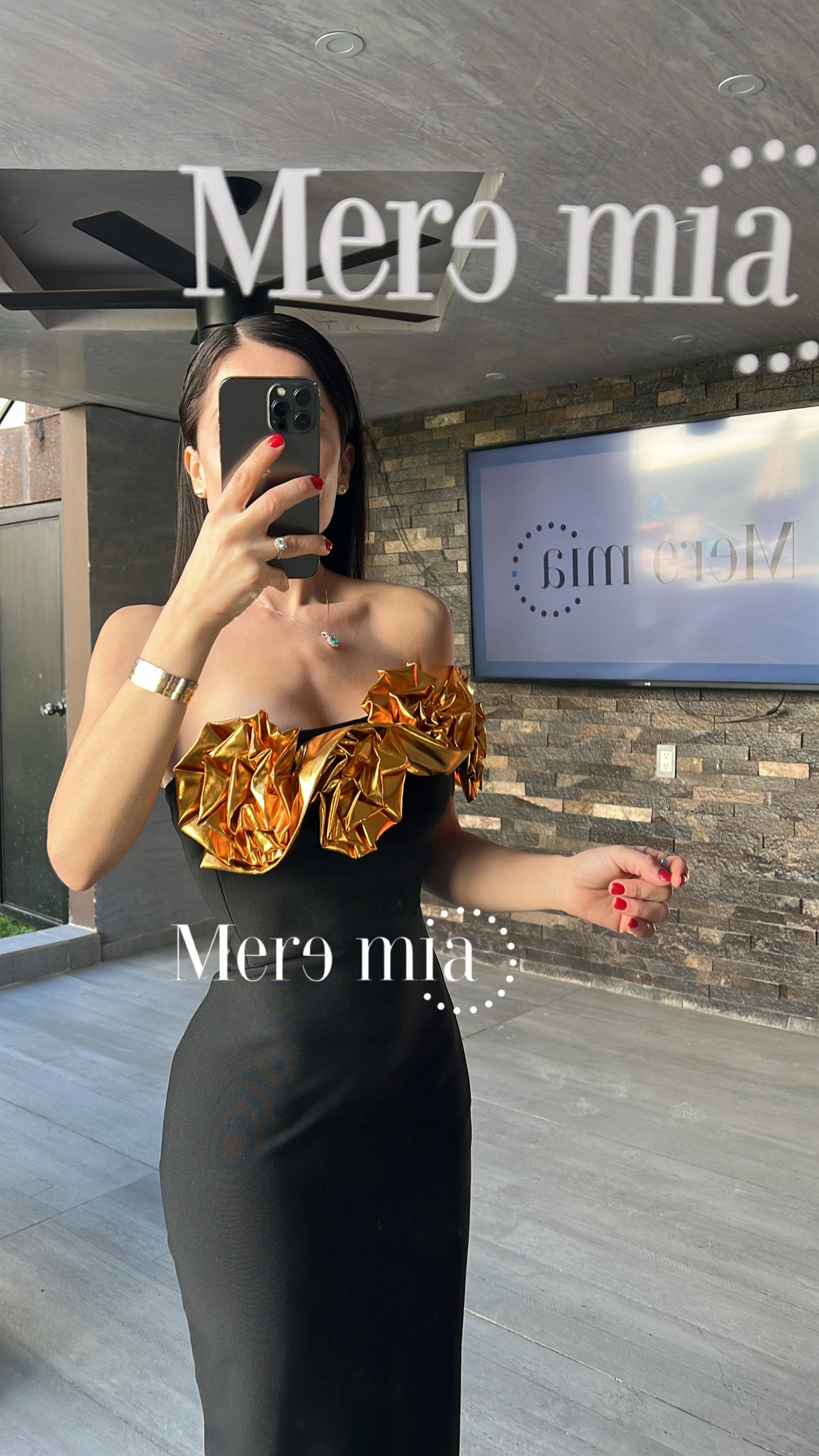 Vestido negro flores dor