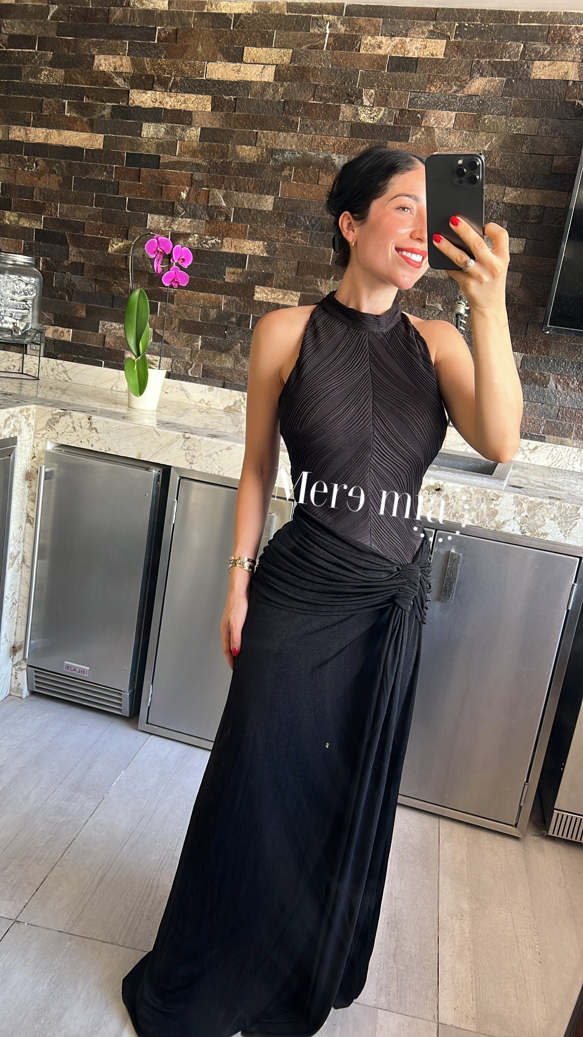 Vestido broche lado