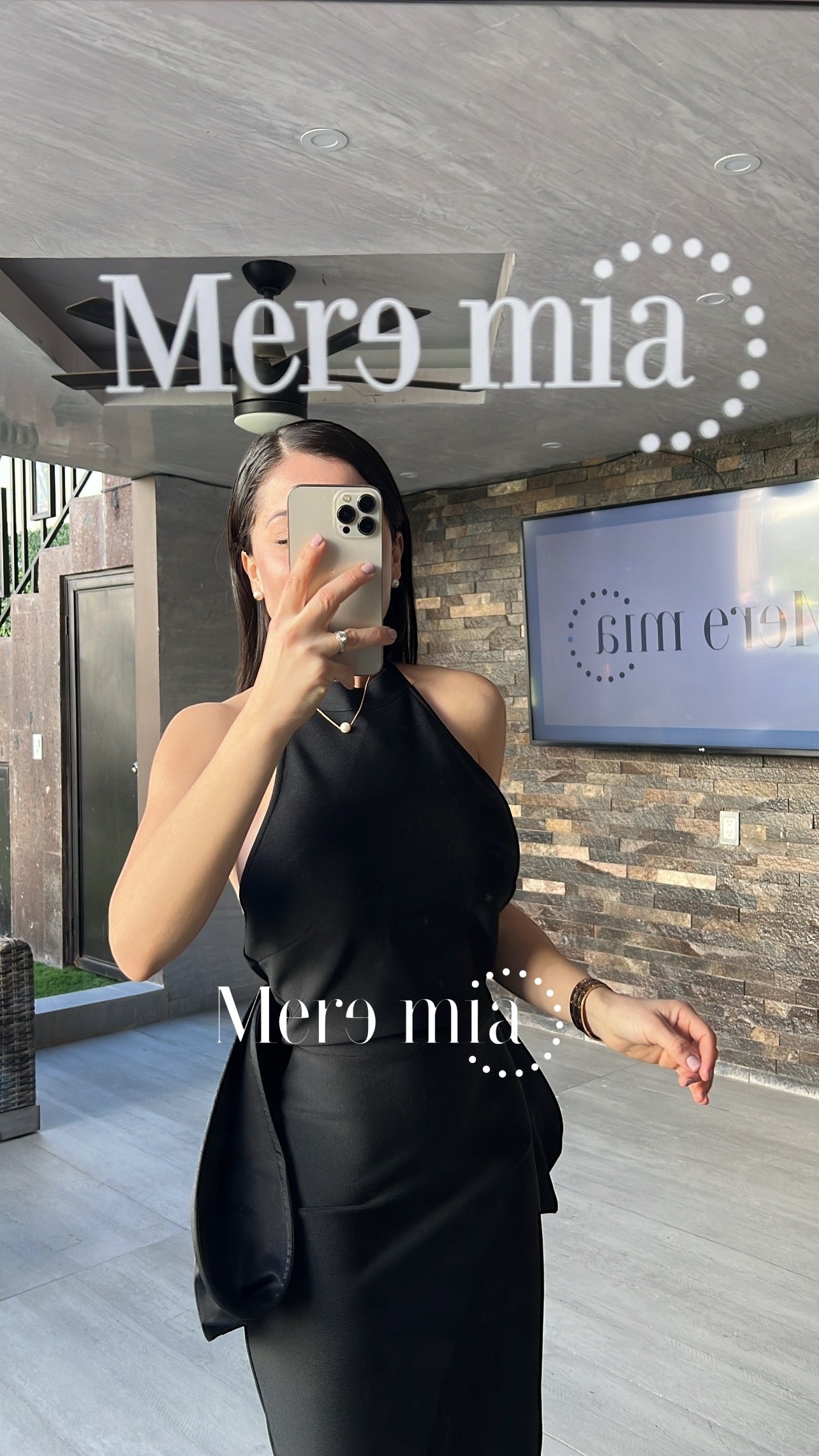 Vestido negro moño