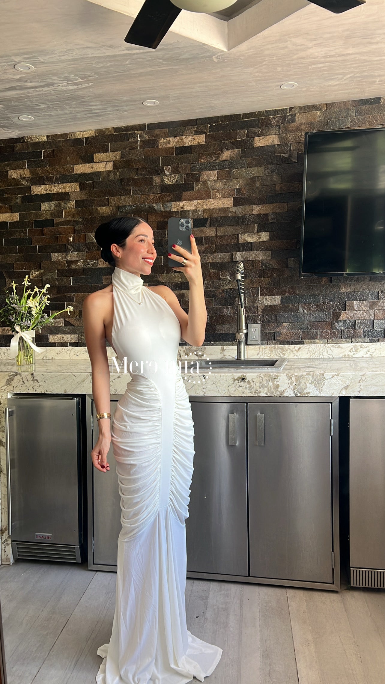 Vestido halter plisado lados