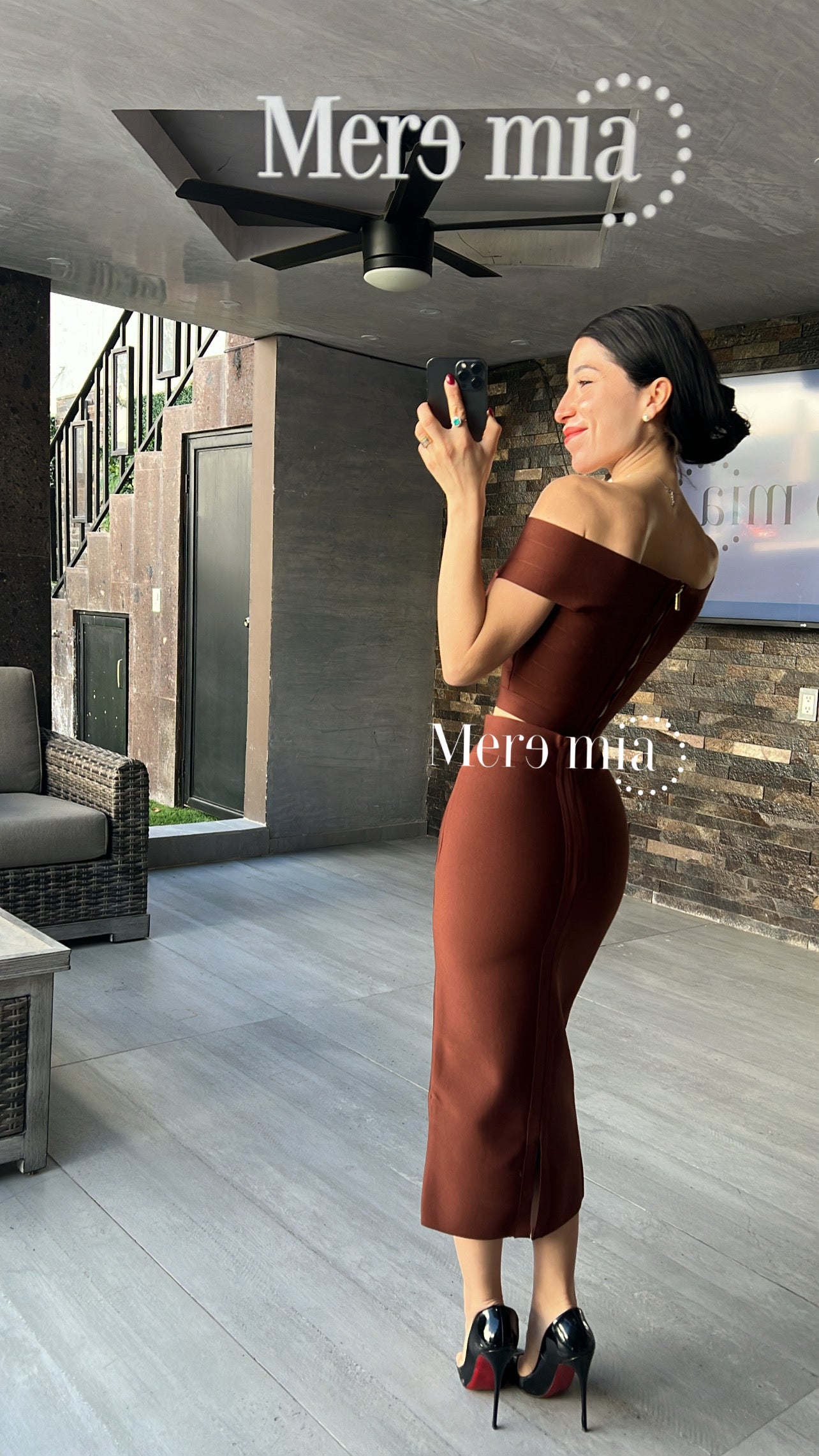 Falda café midi