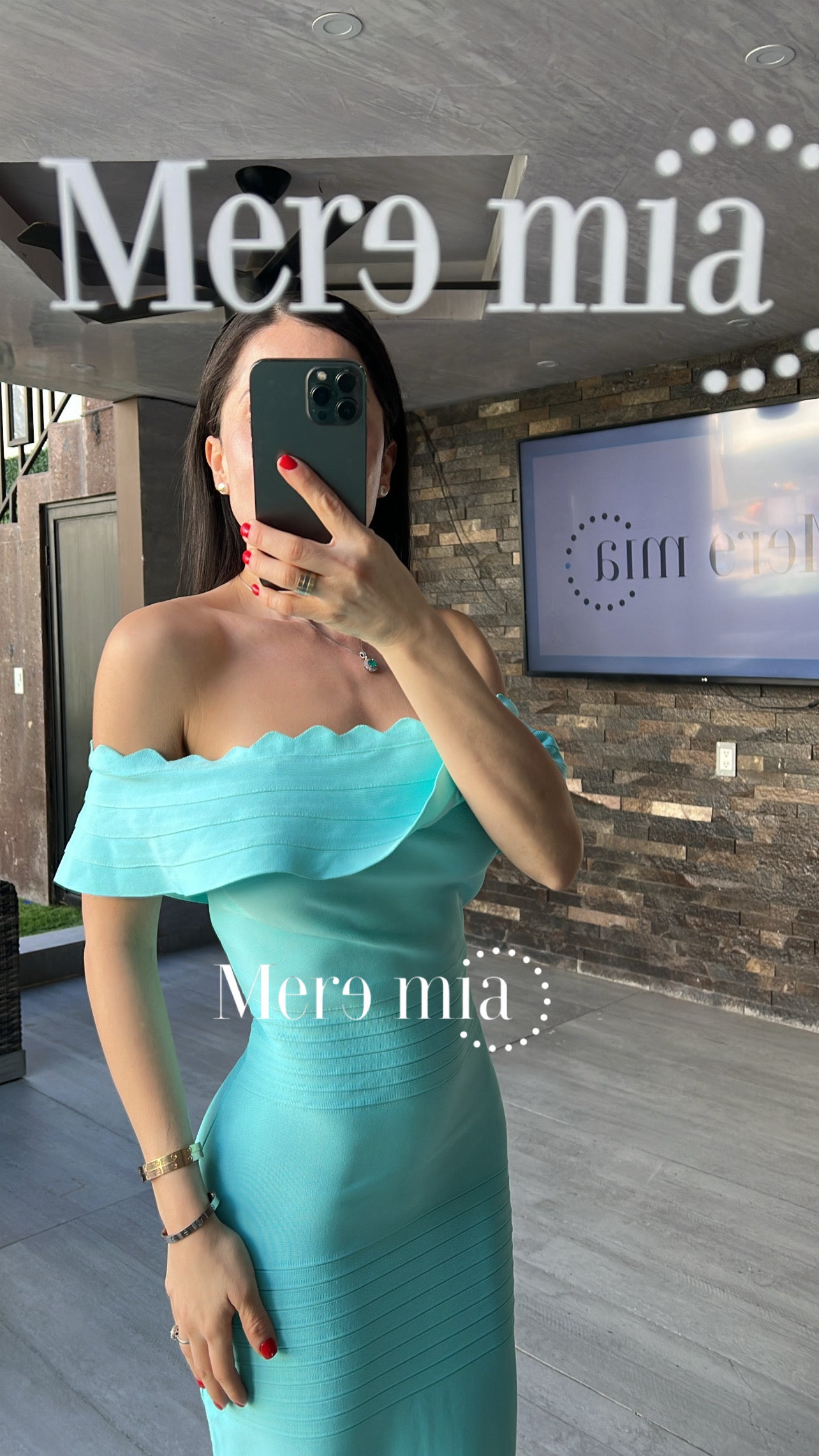 Vestido olan Ruff hombros