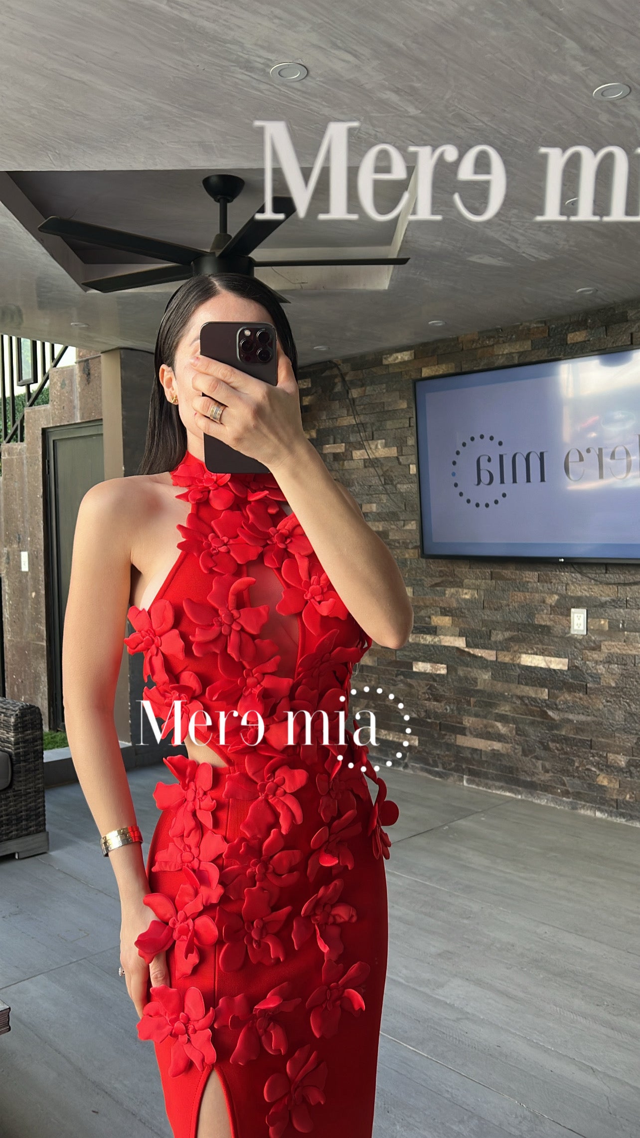 Vestido cuello flores