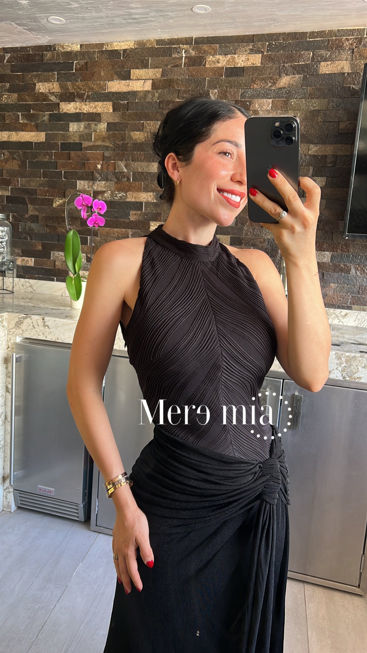 Vestido broche lado