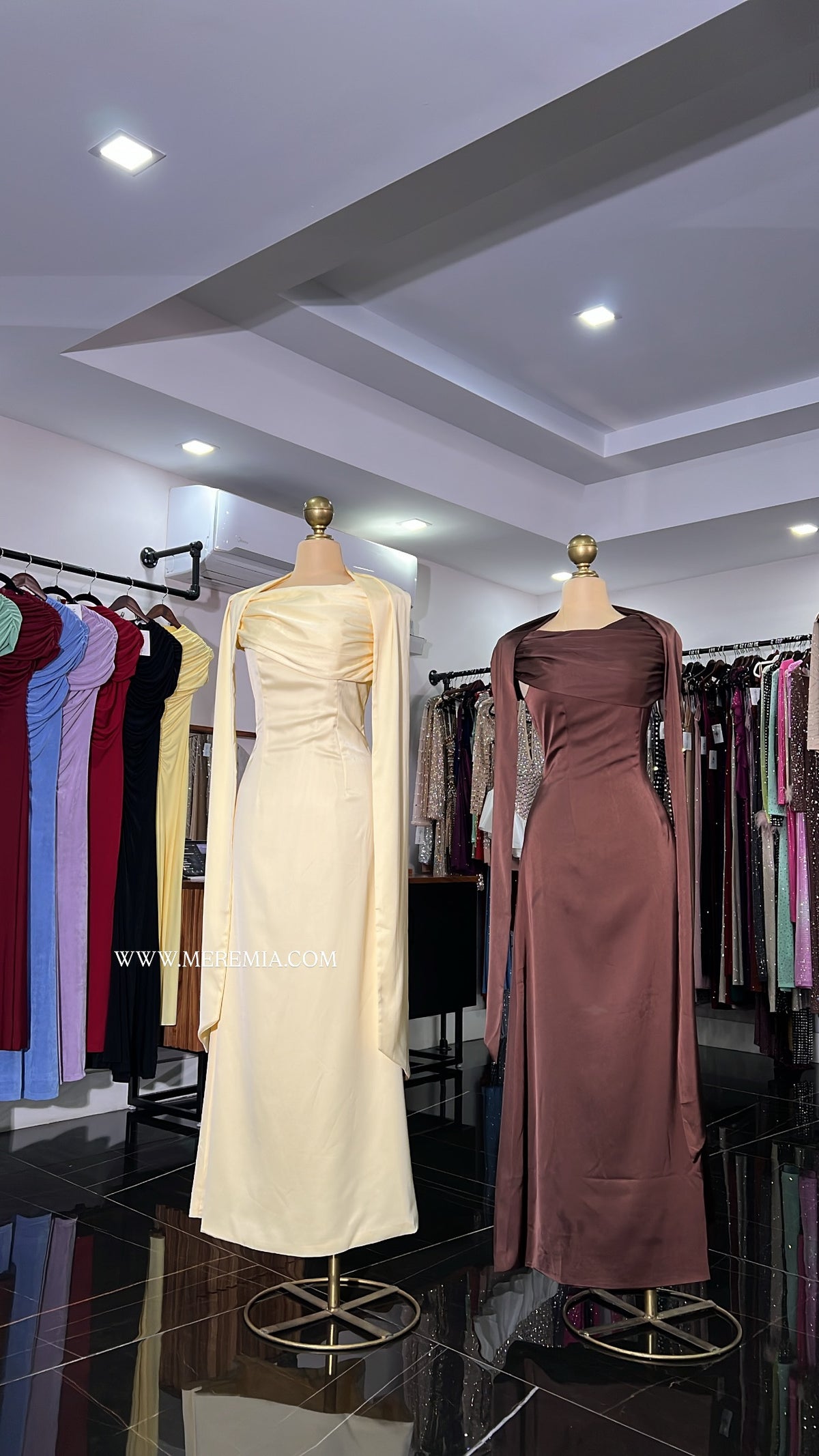 Vestido listo satin olan arriba