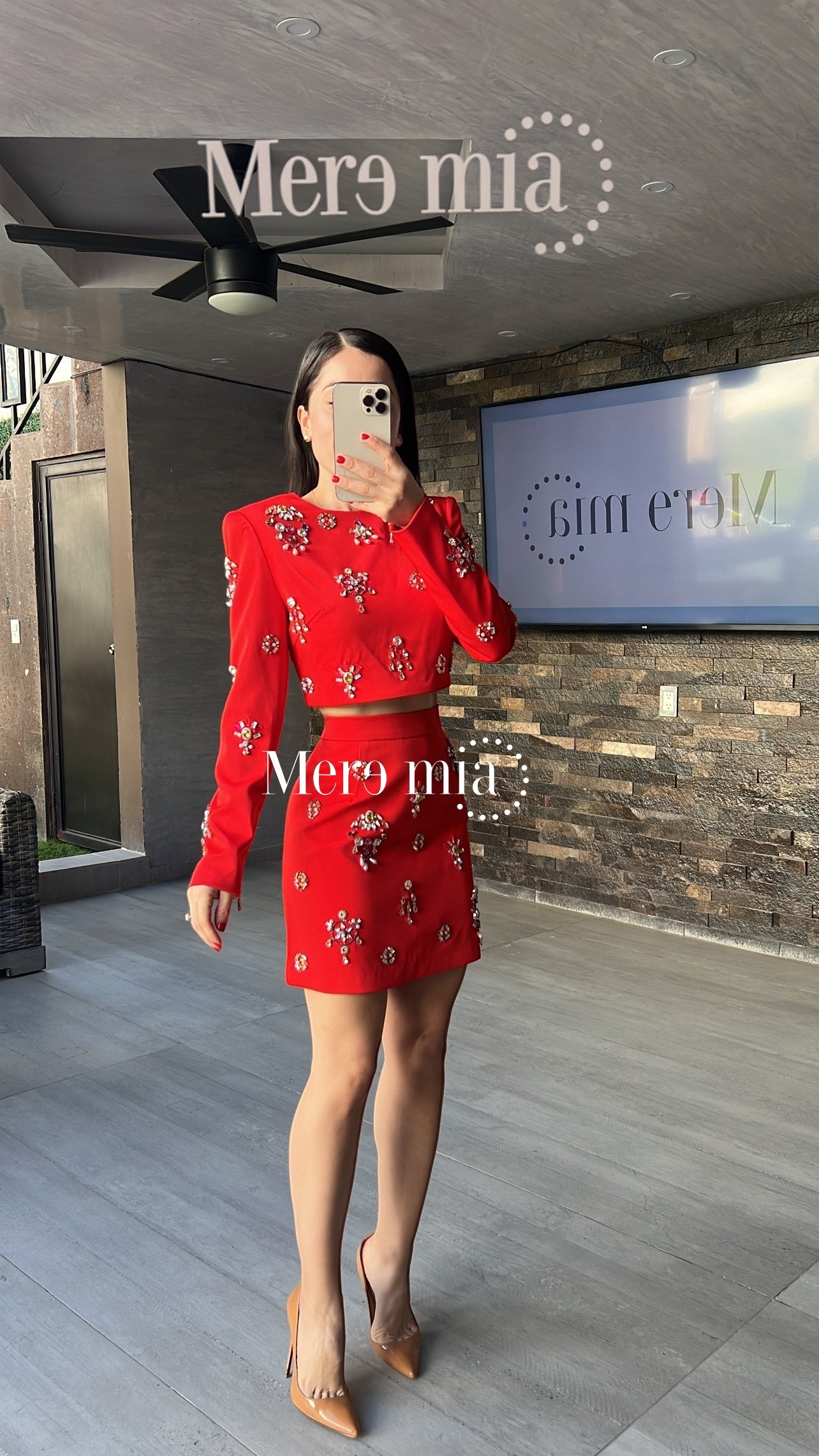 Conjunto rojo apl