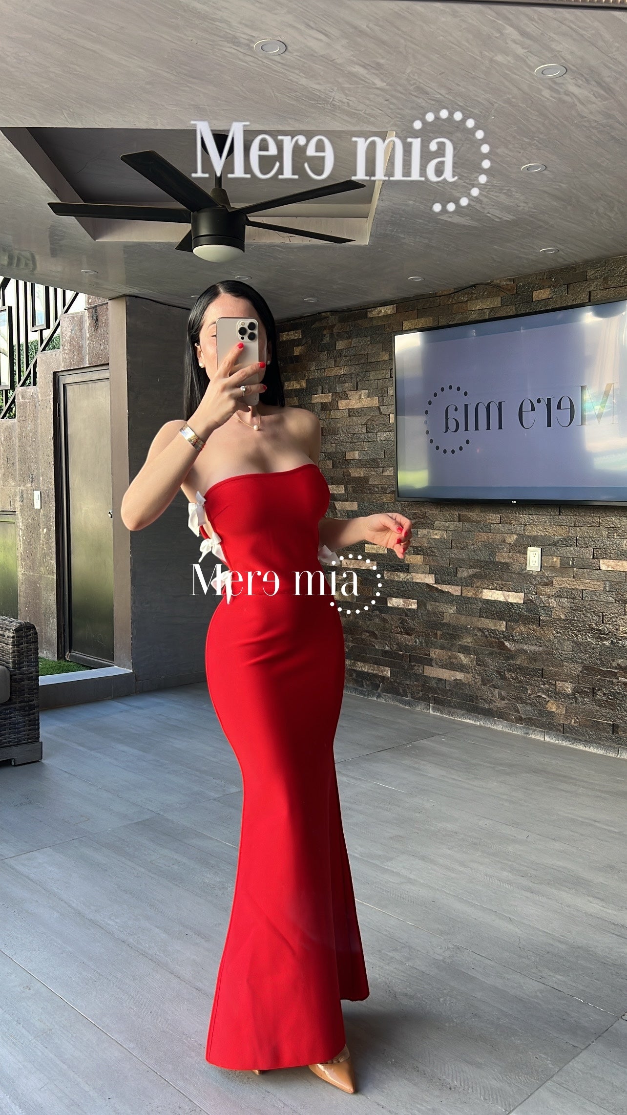 Vestido rojo moños