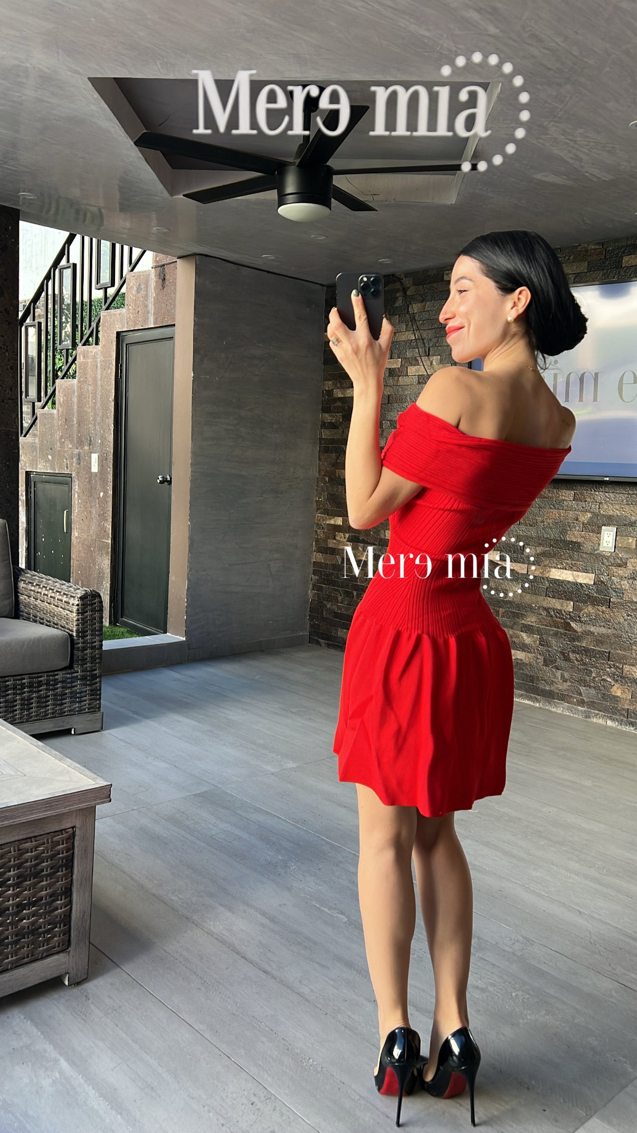 Vestido rojo moño hombros