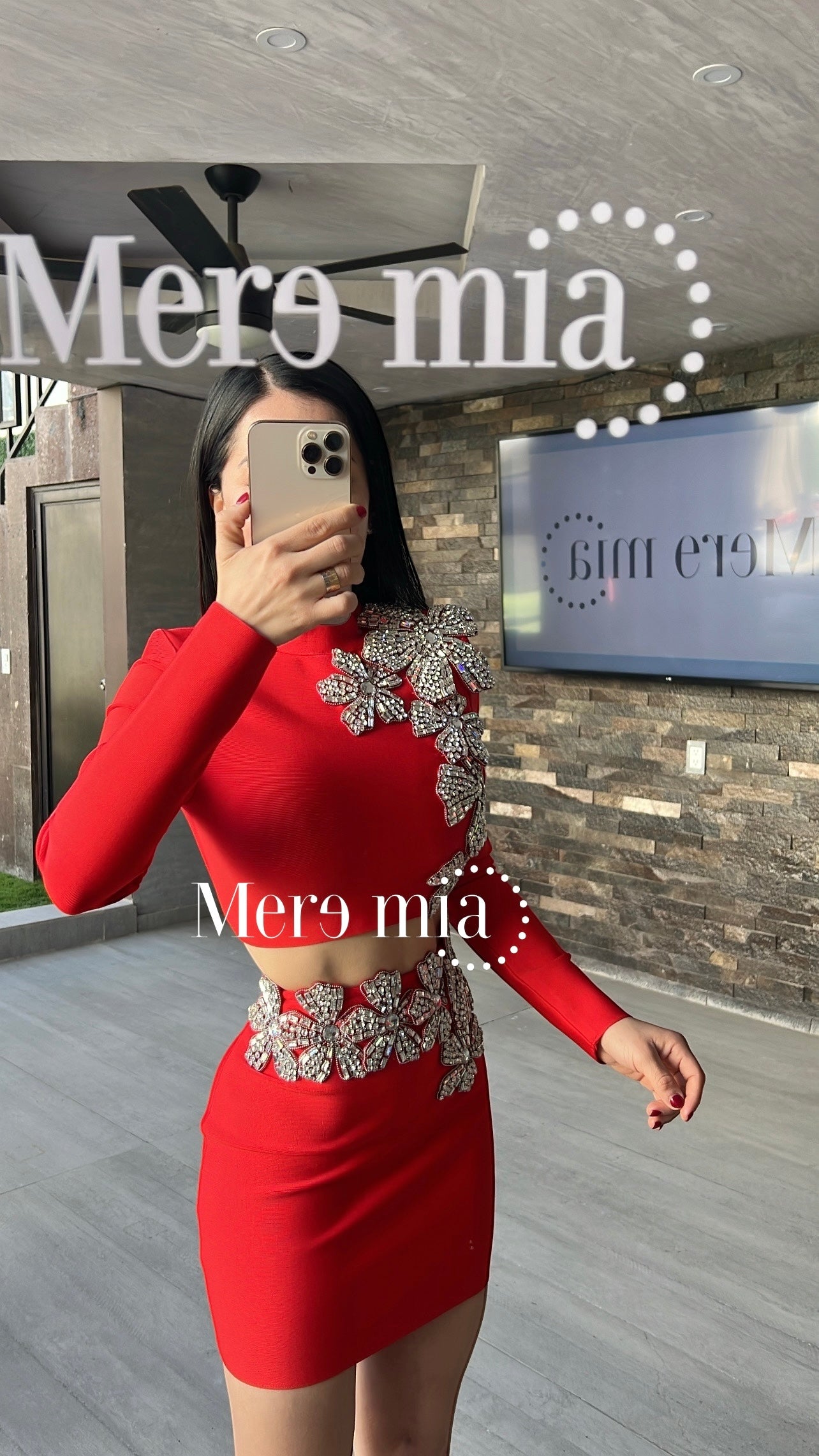 Conjunto rojo flores