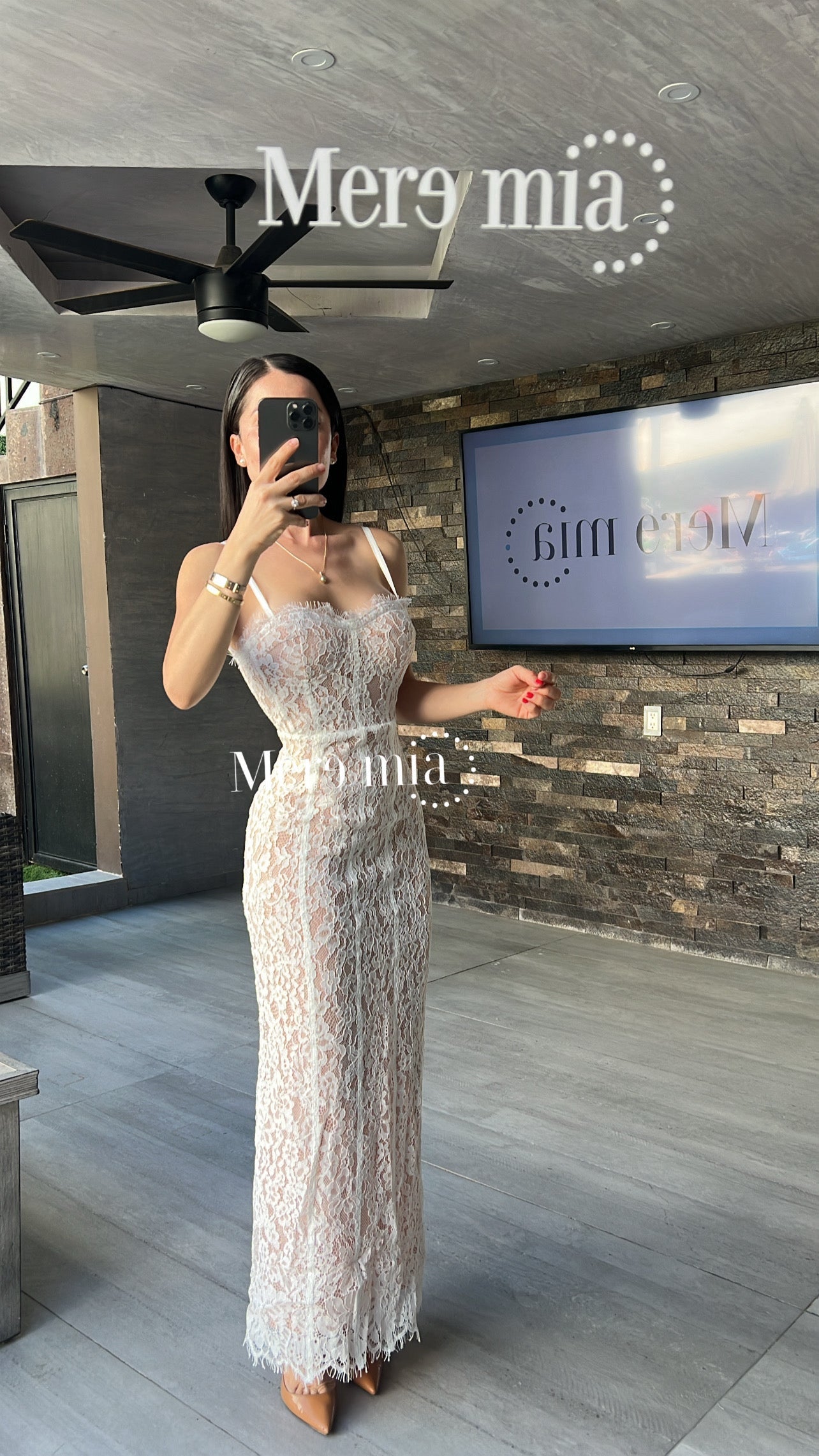 Vestido encaje midi