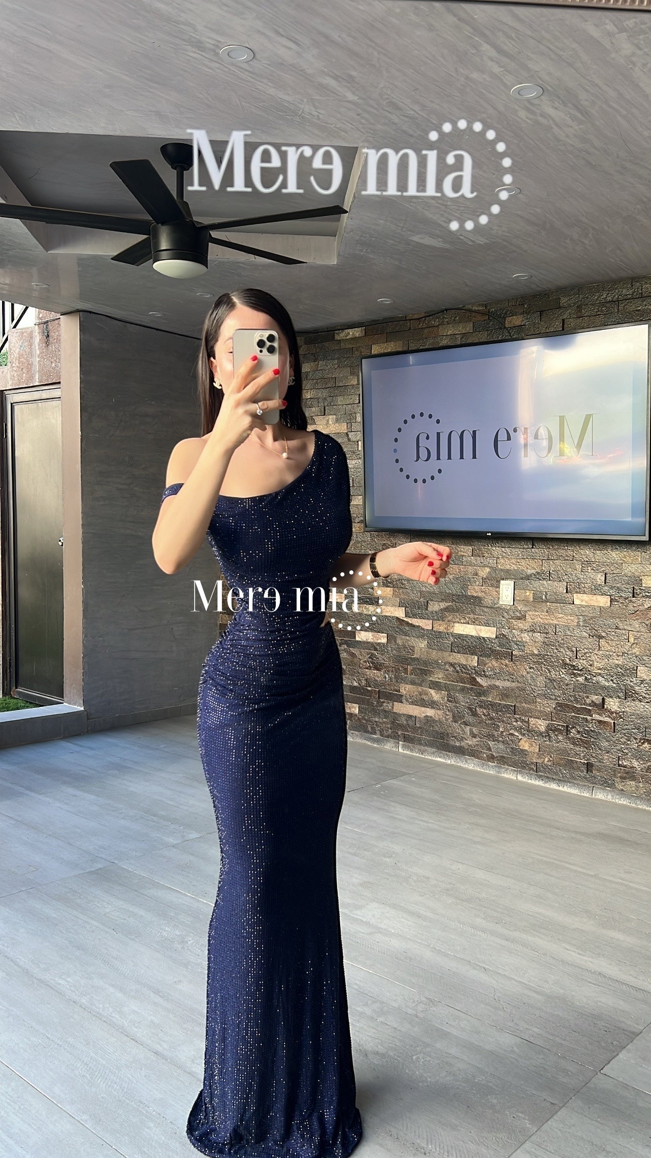 Vestido puntos hombro