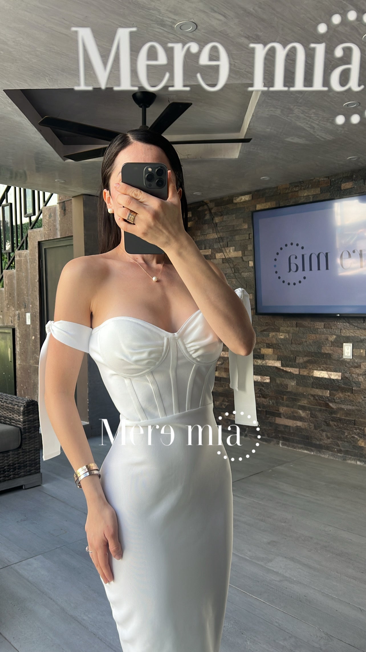 Vestido blanco olan abajo copas