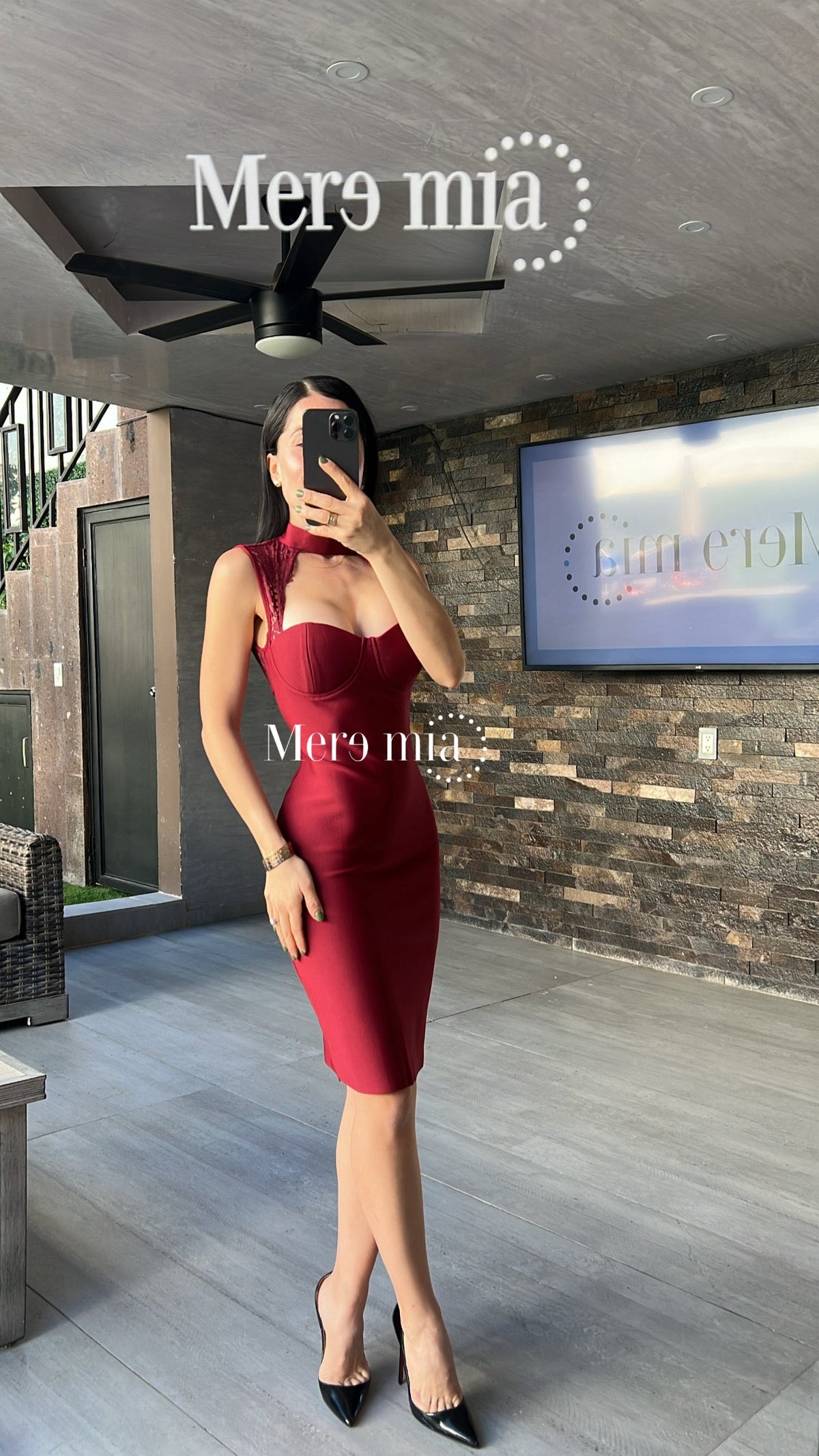 Vestido cuello encaje