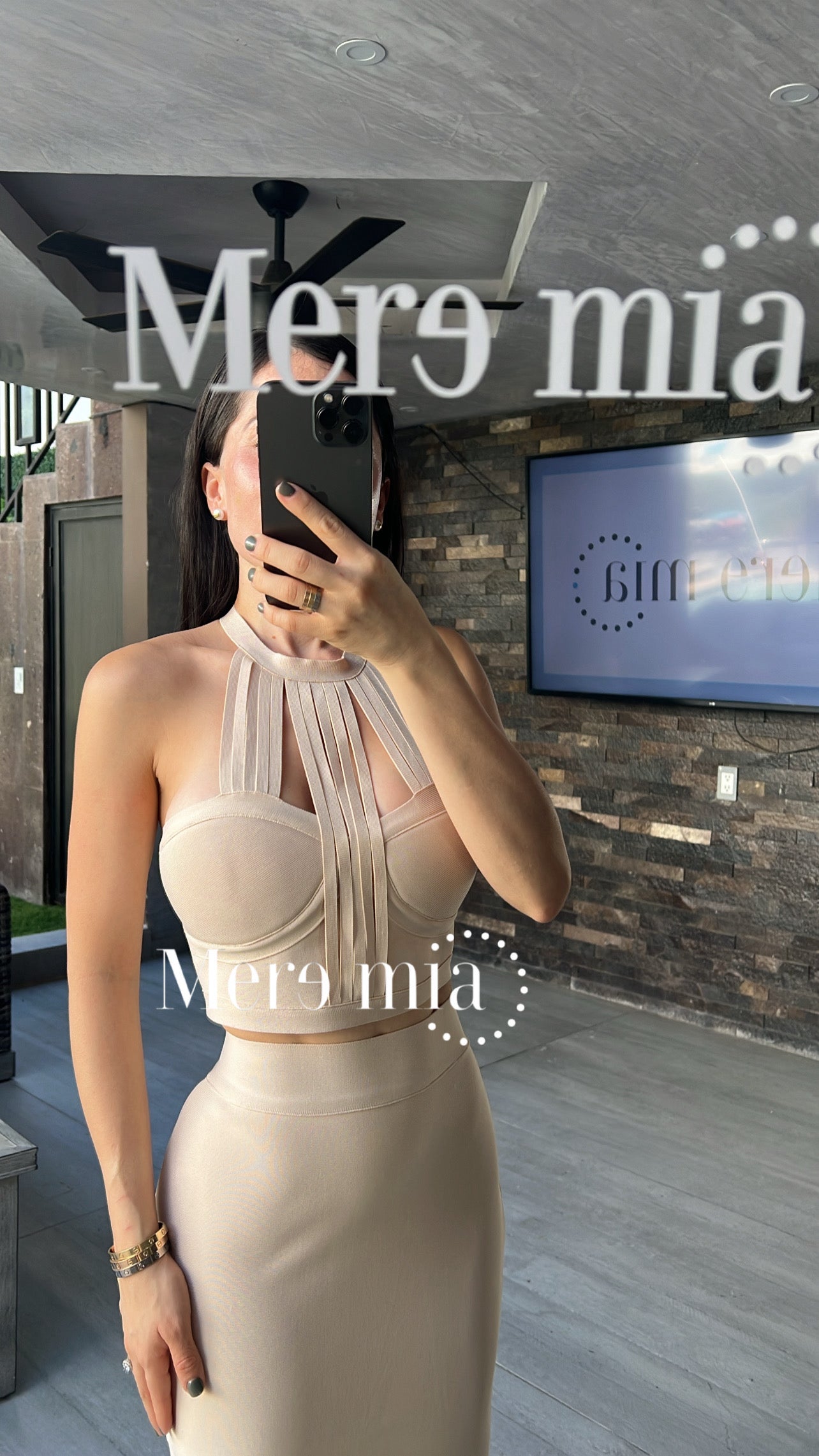 Top  beige cuello