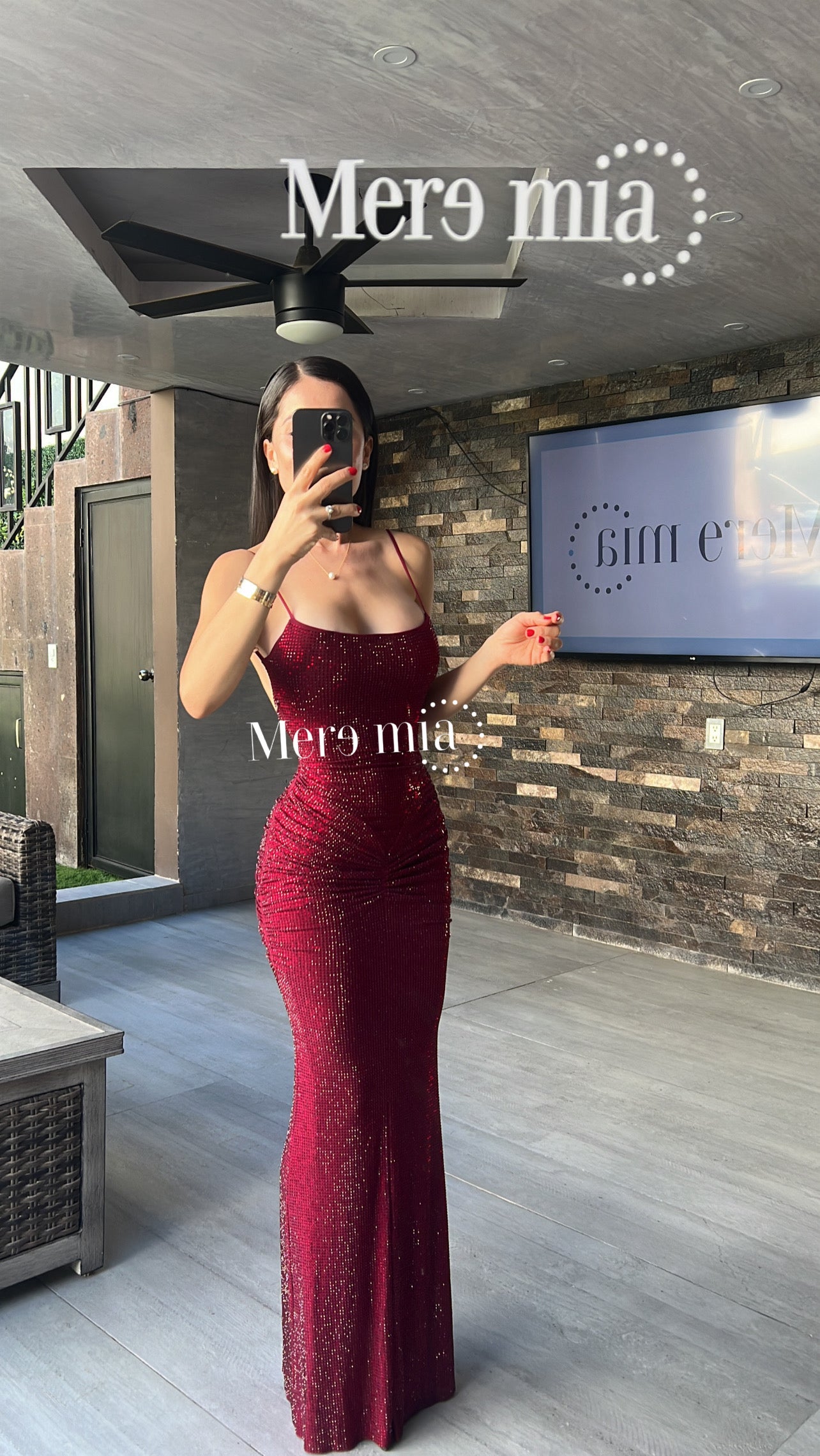 Vestido tinto puntos nudo