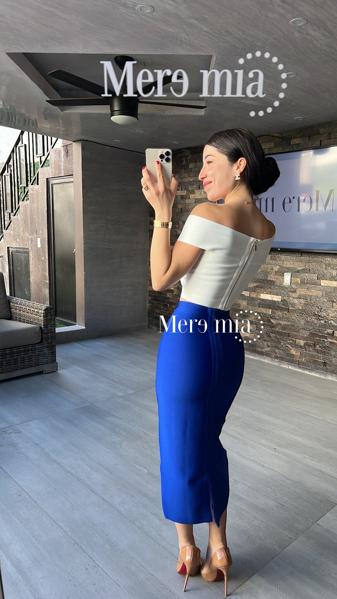 Falda azul rey midi