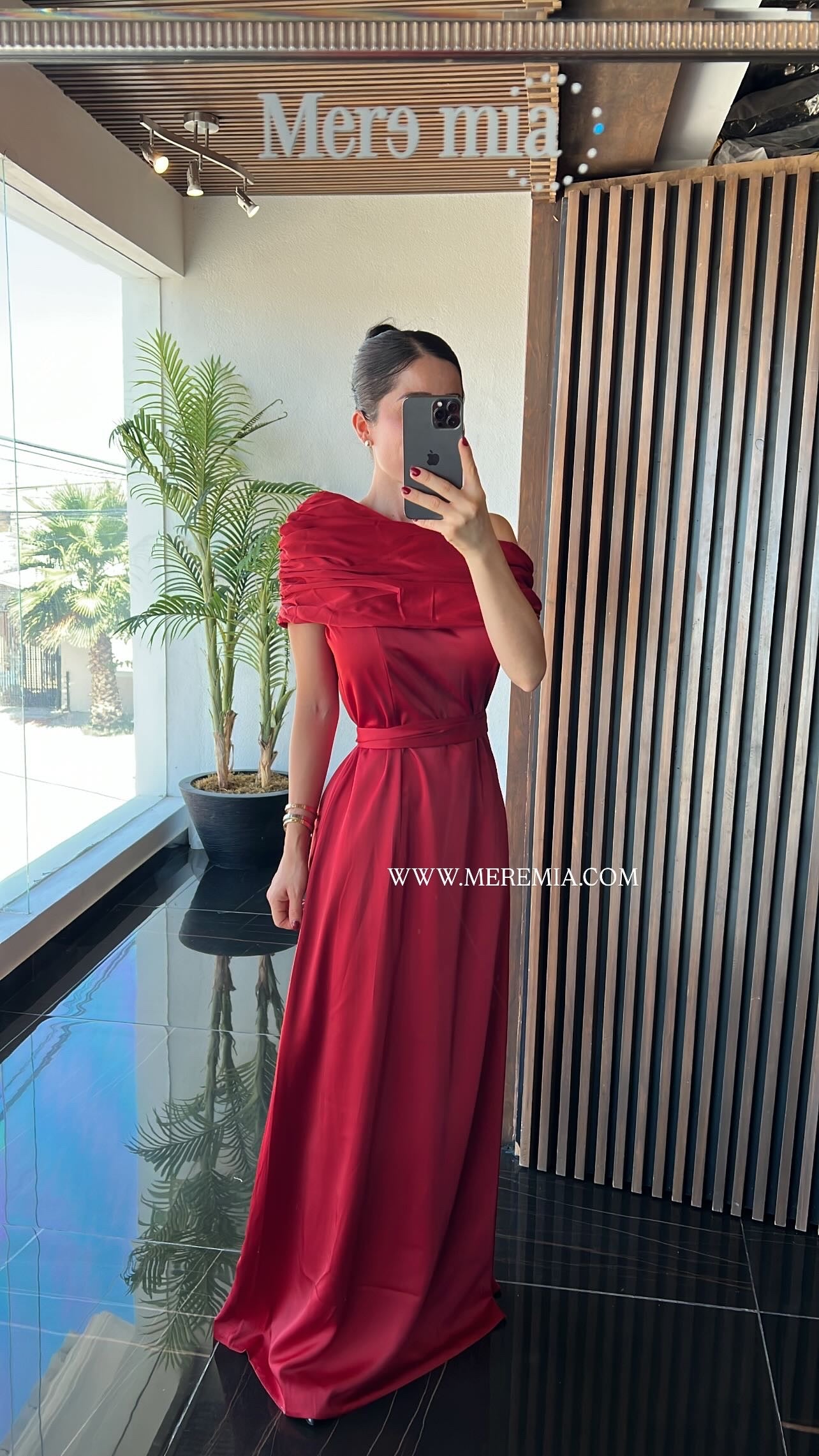 Vestido listo satin olan arriba