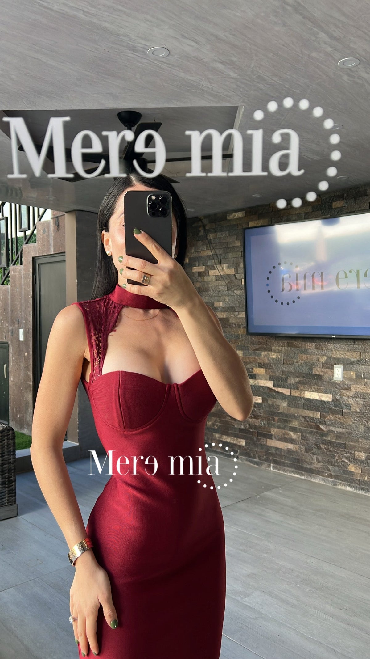 Vestido cuello encaje