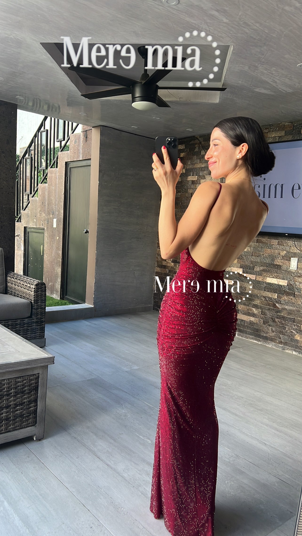 Vestido tinto puntos nudo