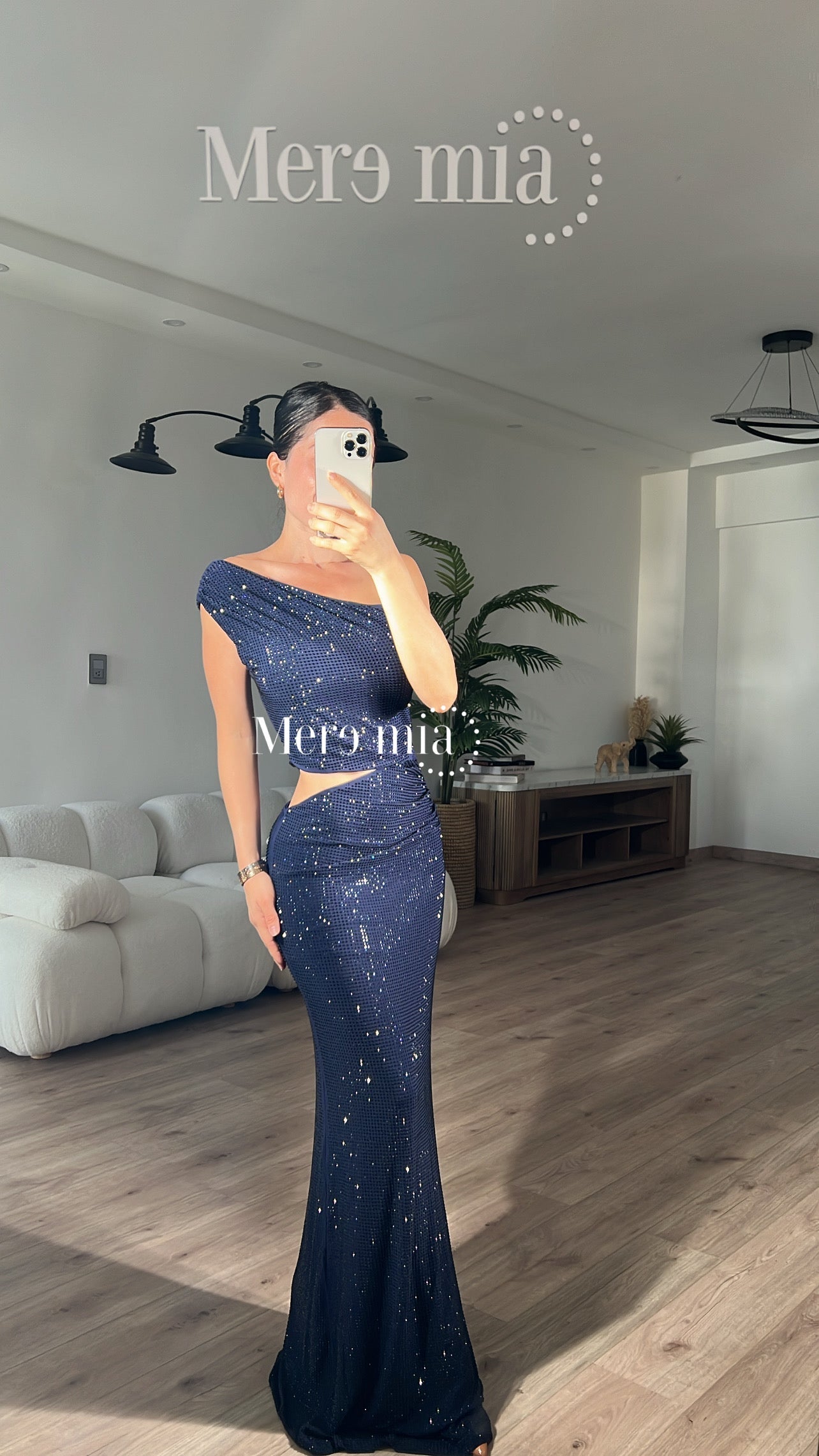 Vestido puntos hombro
