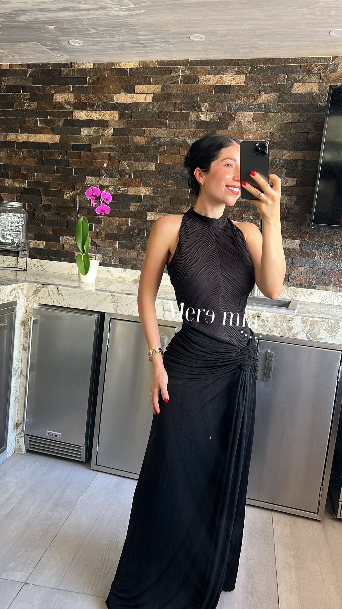 Vestido broche lado