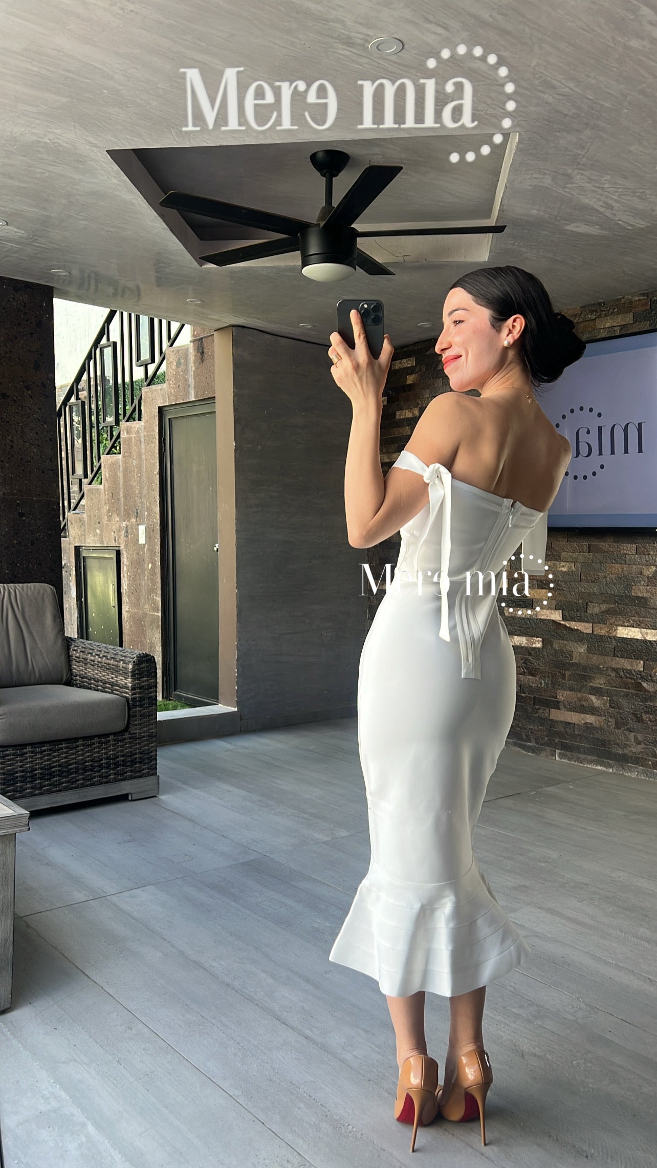 Vestido blanco olan abajo copas